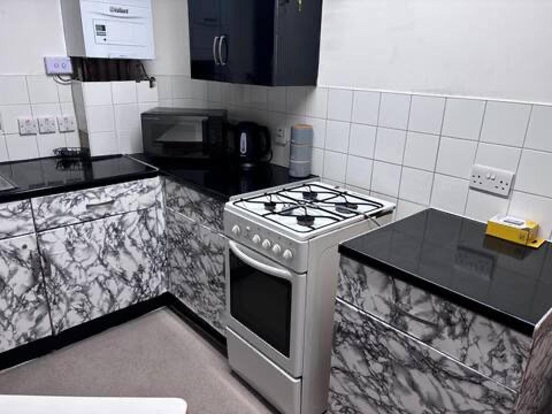 1br-sleeps4-35mintocentrallondon-40mintoheathrow * Londra